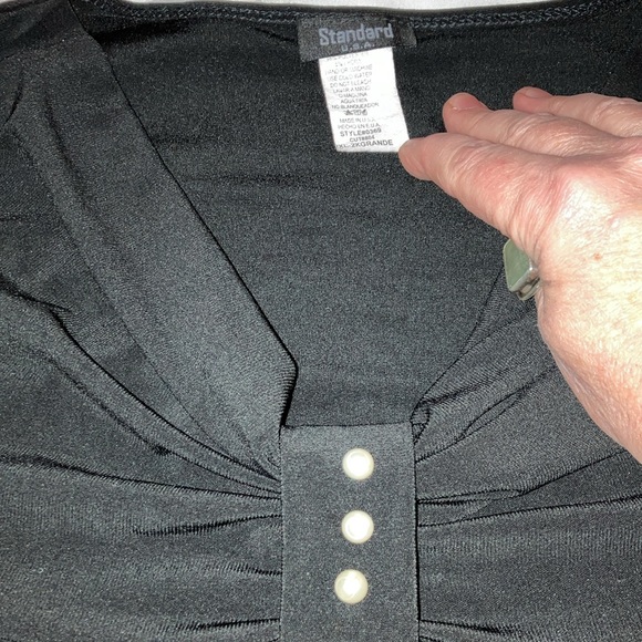 PULLOVER BLOUSE WITH PEARL DETAIL 2X - Picture 7 of 8